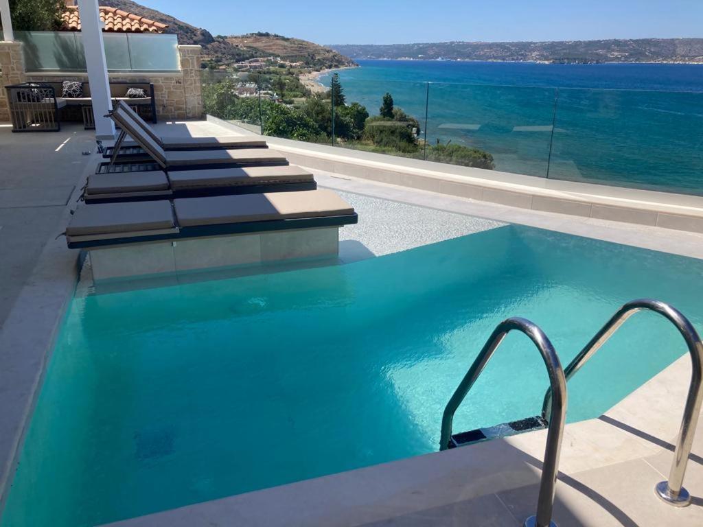 Luxury Villa Dioskouroi Eco Pool & Jacuzzi Каливес Экстерьер фото